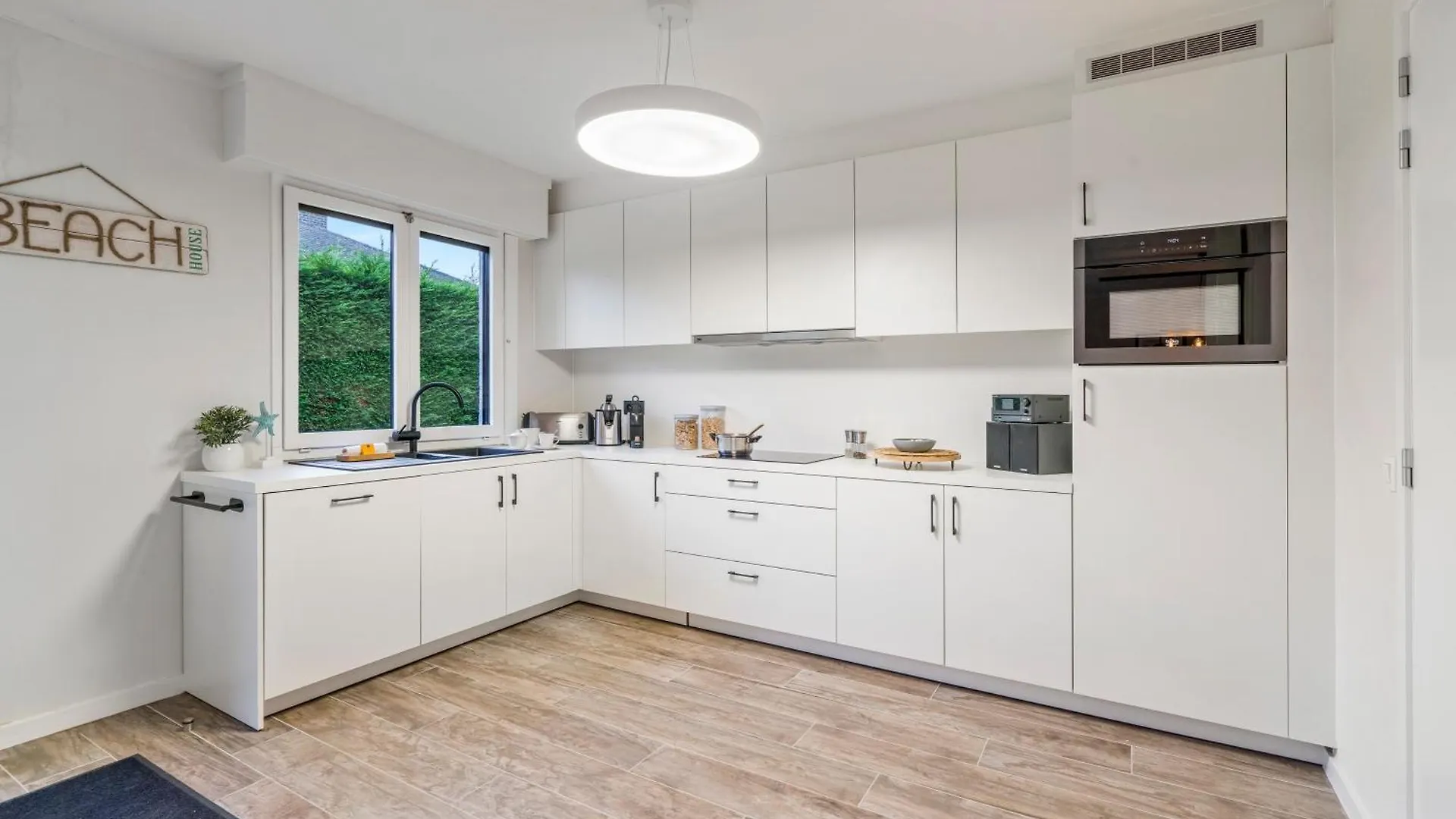 Holiday home Villa Zee En Zand - Bungalow With Garden And Parking Middelkerke Belgium